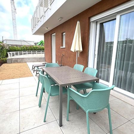 Sun Beach Residence Con Piscina - Piazza Brescia - Adria Holiday Jesolo - Family Apartments Exterior photo